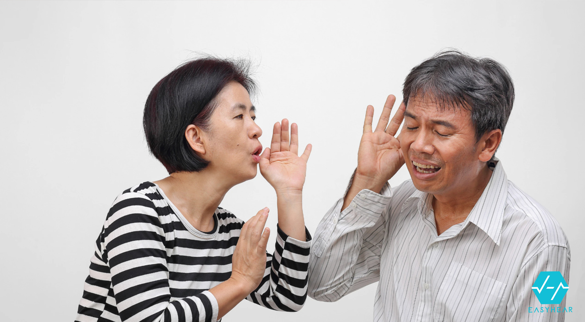 Người già nghe kém phải làm sao? Nên chọn máy trợ thính nào?