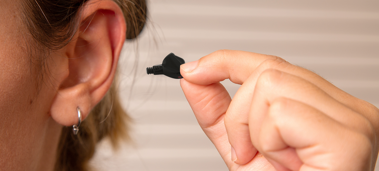 Máy Trợ Thính Đeo Trong Tai